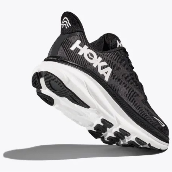 Hoka Shoes - HOKA Clifton 9 Women’s Sneakers In Black Size 8.5 B